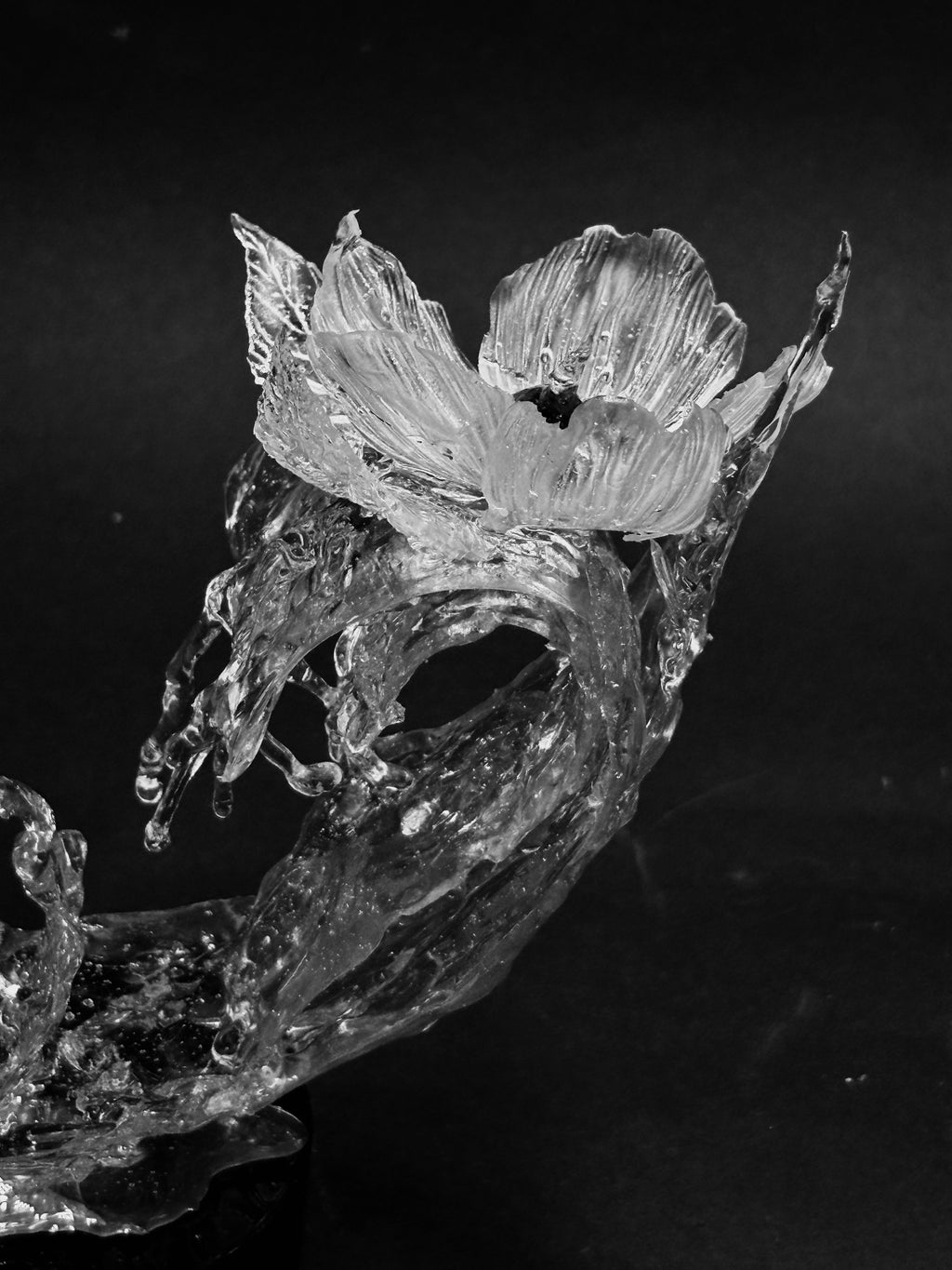 Resin Flower bowl splash sculpture